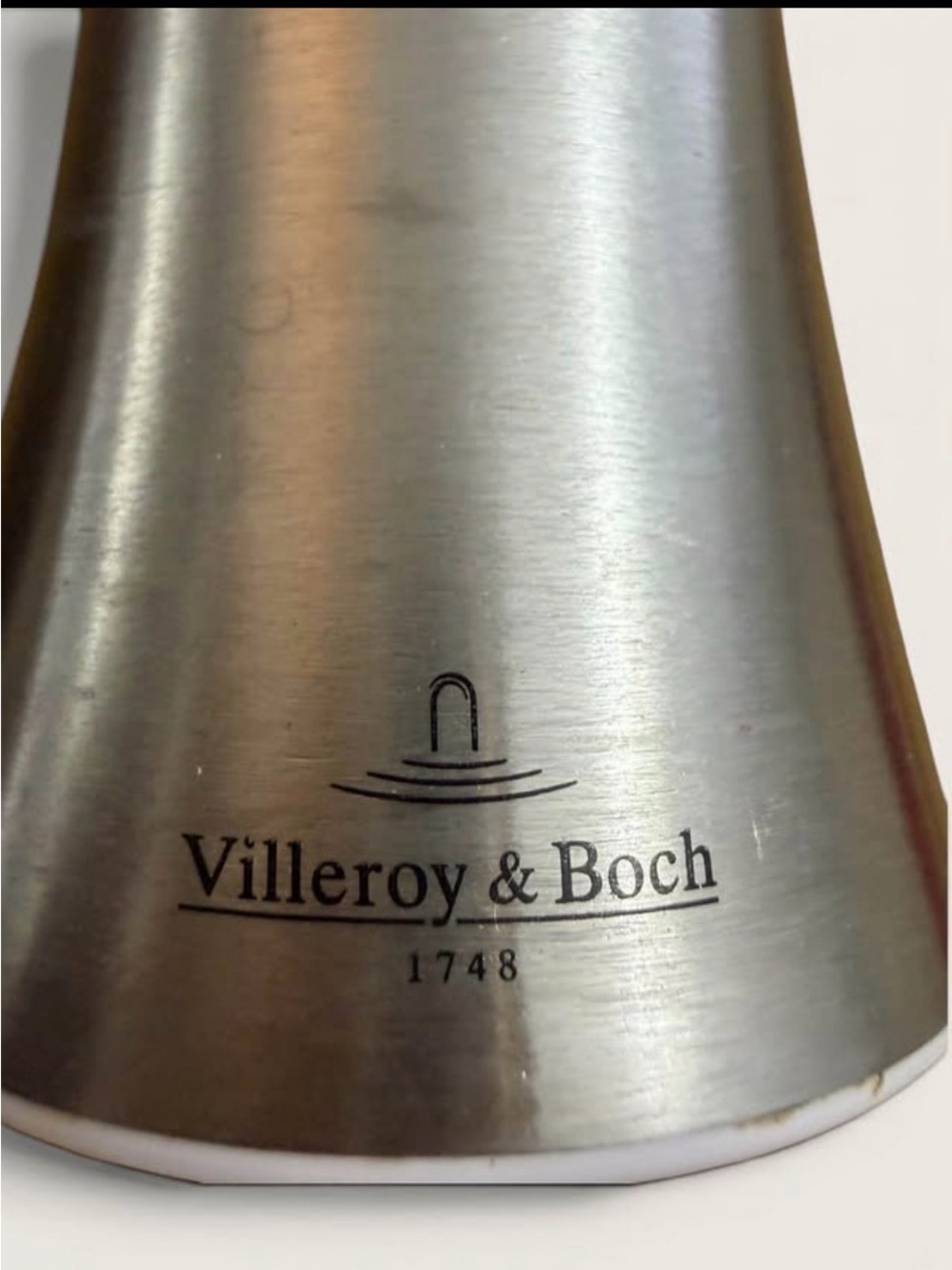 Villeroy & Boch Brushed Stainless Steel Accent - Silver salt and pepper mills